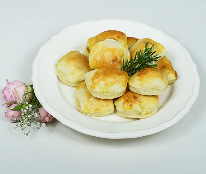 Pastel Queijo e Orégano