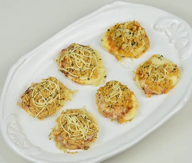 Mini Pizza de Frango com Catupiry